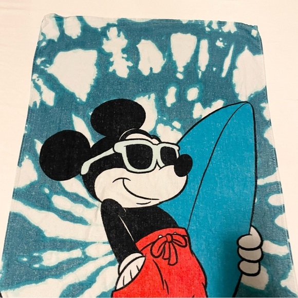 Vintage Disney Mickey Mouse Surfing Beach Towel - Picture 2 of 16